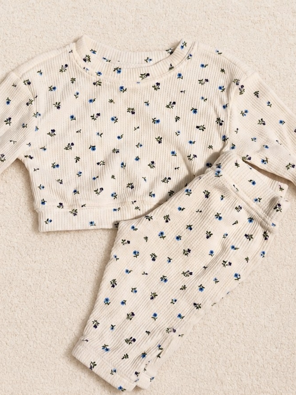 Cat & Jack Cream Ribbed Pajama Set with Blue Floral Print